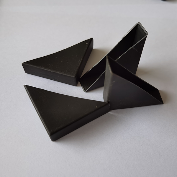 Plastic corner protector
